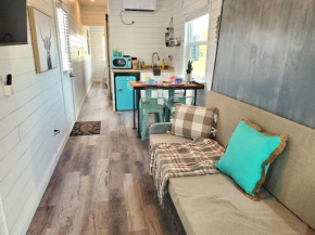 TCR @ 290 Wine Trail #11 - New 40' unit sleeps 4!
